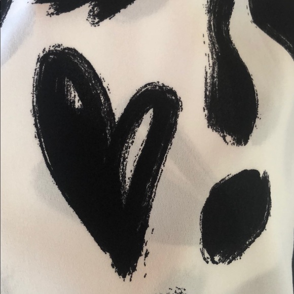 H&M size 2 graphic black & off white flowy dress - Picture 3 of 5